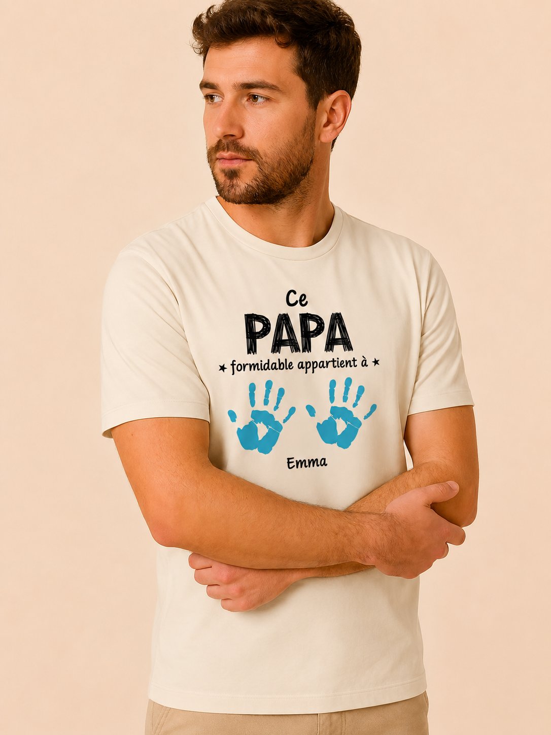 T-shirt « Ce papa formidable appartient à… » personnalisé prénoms – imprimé en France — vue 1