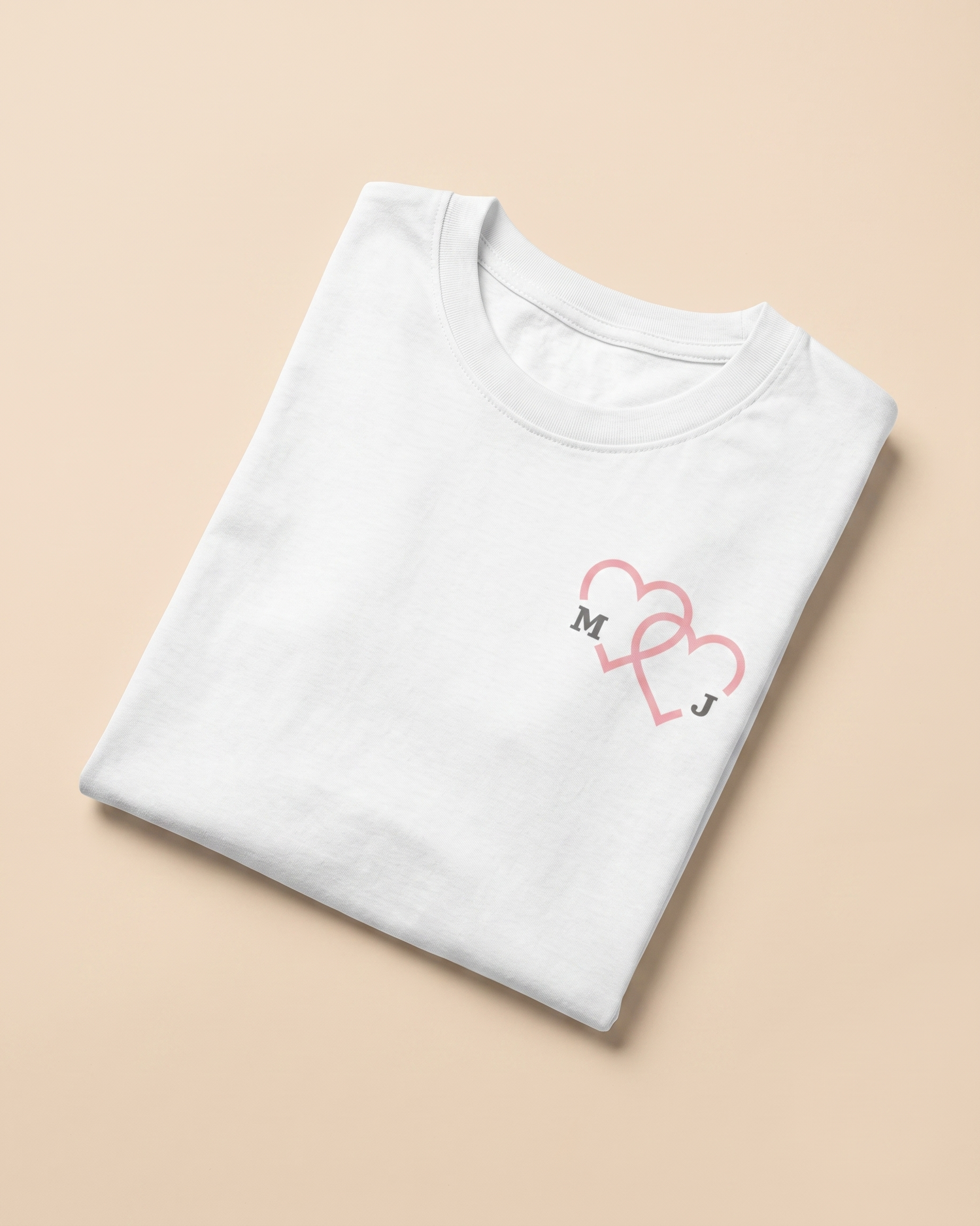 T-shirt couple personnalisé — cœurs & prénoms