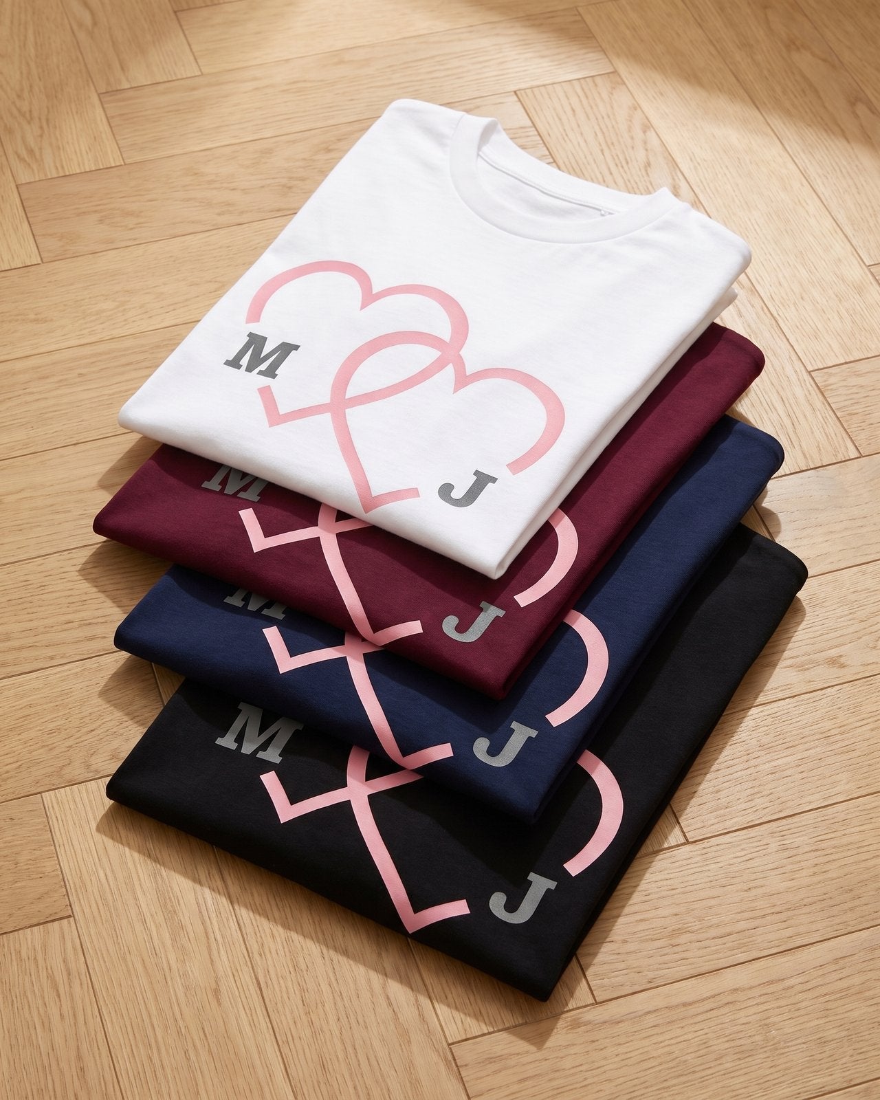 T-shirt couple personnalisé — cœurs & prénoms — vue 4