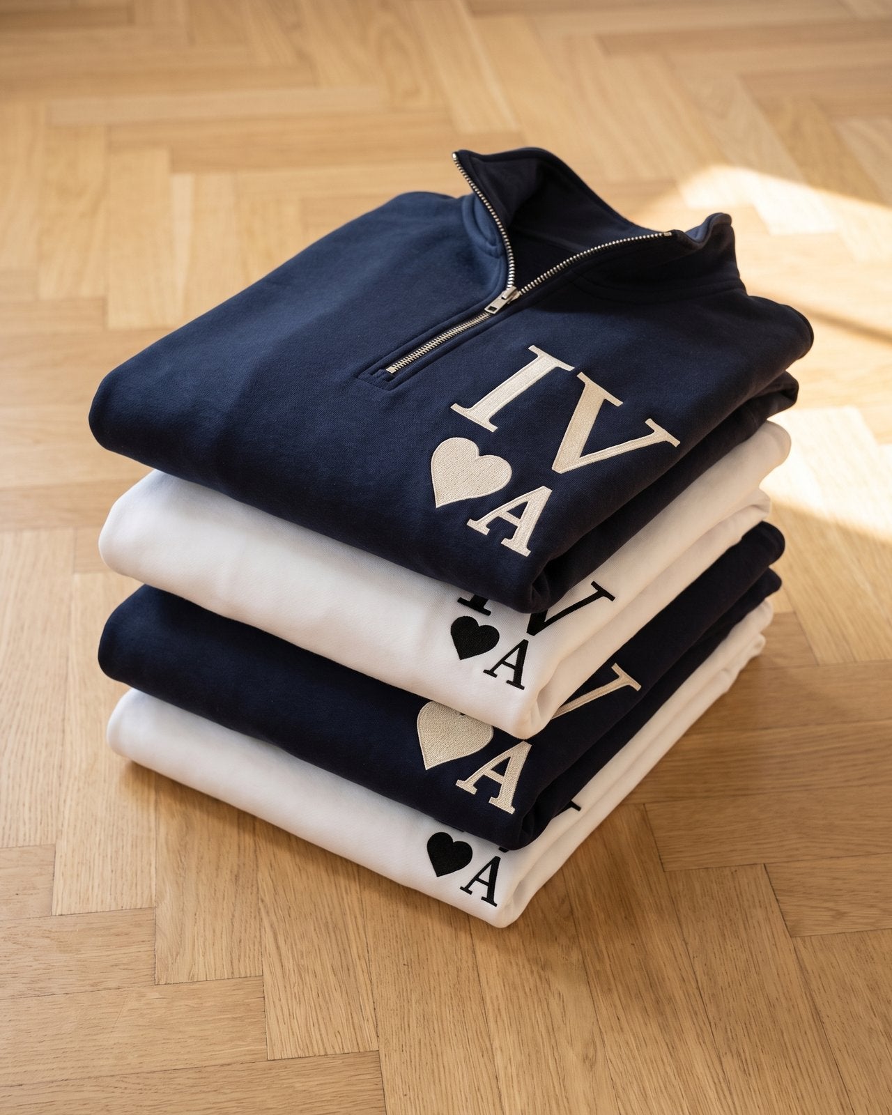 Pull couple personnalisé — date en chiffres romains — vue 2 (version précédente)