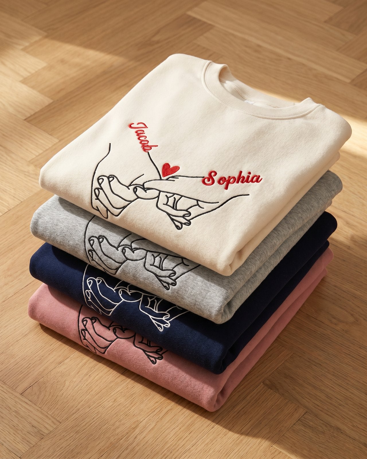T-shirt couple personnalisé — mains liées & prénoms — vue 4