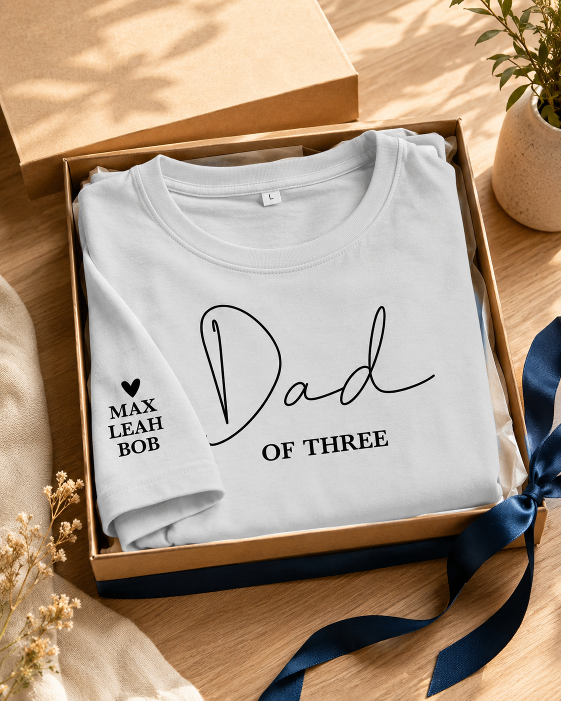 T-shirt Dad of personnalisé prénoms enfants brodé France — vue 2 (version précédente)