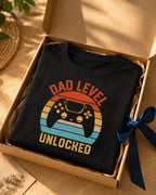 T-shirt Dad Level Gamer personnalisé date pixel rétro — vue 2 (version précédente)